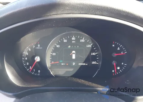 2017 Kia Sorento 3.3L Lx z USA, uszkodzony, nr VIN 5XYPG4A54HG237656